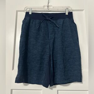 Lululemon lined “T.H.E” Shorts 11” size small
